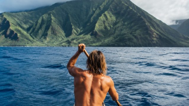 Discovering the Untamed Waters: A Canoe Journey Across the Pacific