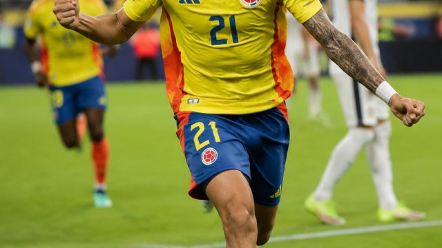 Colombia Advances to World Cup Knockouts with Muñoz's Decisive Goal