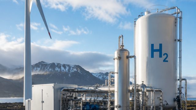 Innovative Hydrogen Production: Canada’s Syntholene Expands to Iceland