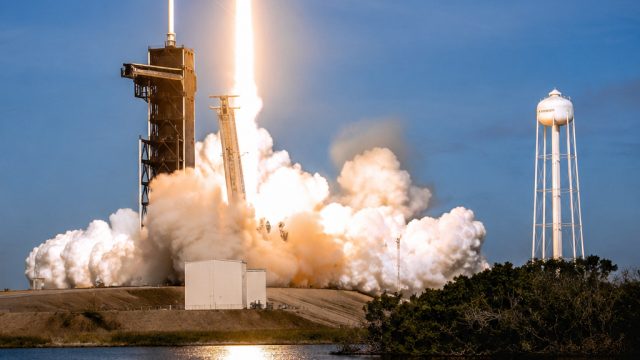 SpaceX Balances Debt Growth with Strategic Interest Savings Amid IPO Success | toto singapura, money