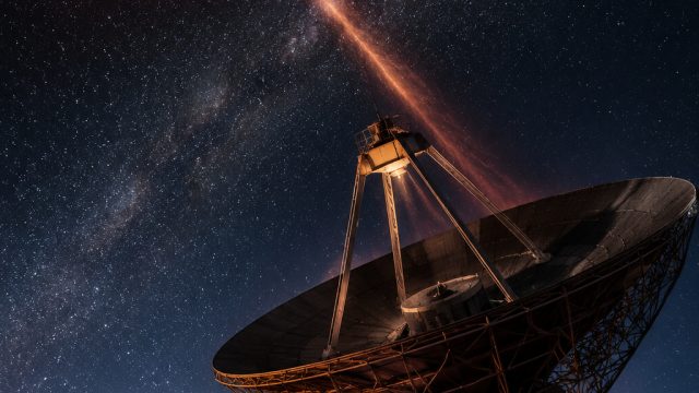 Groundbreaking Discovery: Black Hole Event Horizon Signatures Identified